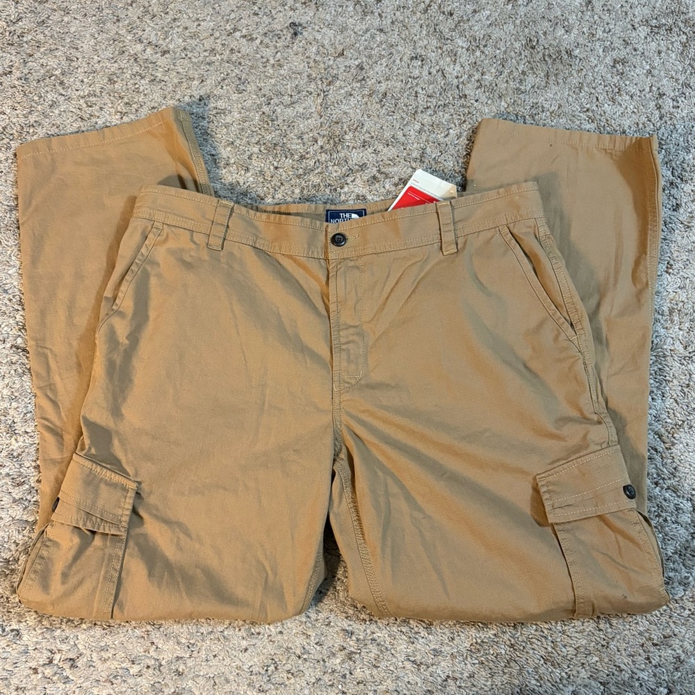 The North Face Men’s Arroyo Tan Cargo Pants Size 38 Regular NWT